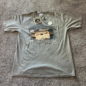 Vintage Majestic New York‎ Yankees Stadium Final Season 2008 Shirt Size L MLB